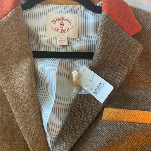 Brooks Brothers Red Fleece Wool Suit and Jacket - Picture 2 of 13